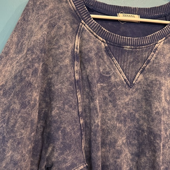Zenana Acid Wash Blue Sweatshirt Pullover with Pockets size XL - Picture 4 of 7